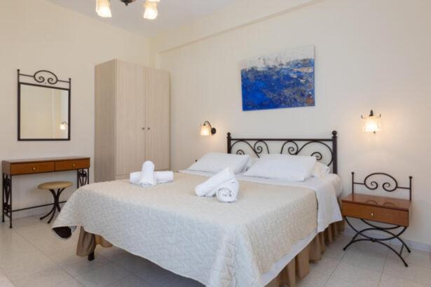 Sardis Rooms Kímolos Exterior foto